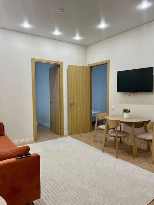 Urban Miracle Apartment *