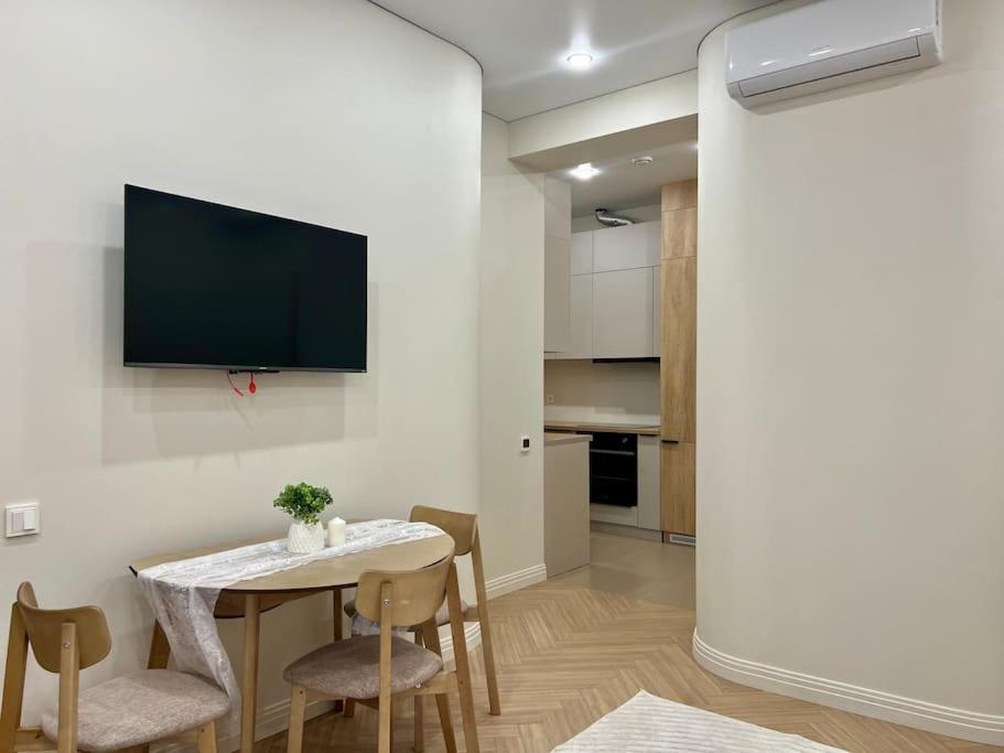 Urban Miracle Apartment *